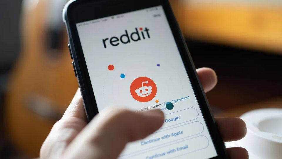 Hacker dọa tung 80 GB dữ liệu Reddit.